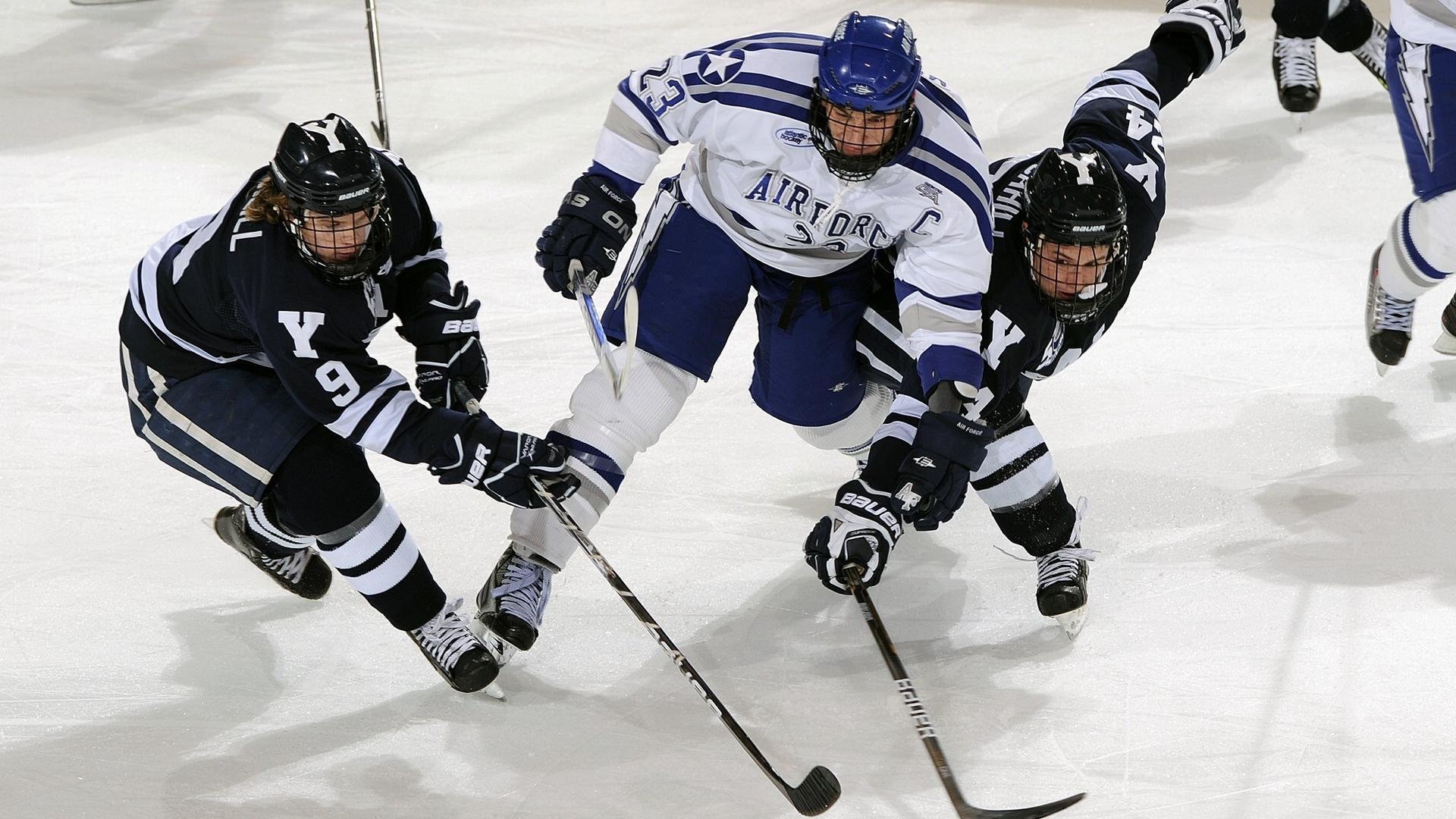 欧冠现场：揭秘室外大型屏幕的魔力，欧冠显示器